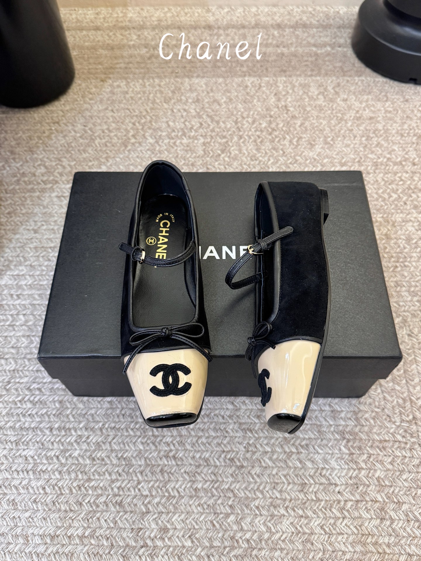 CHANEL 香奈儿新款乐福鞋白色小羊皮 搭配黑色线条 质感满满 方头设计 超舒适 💯 Size：35-39（40/41