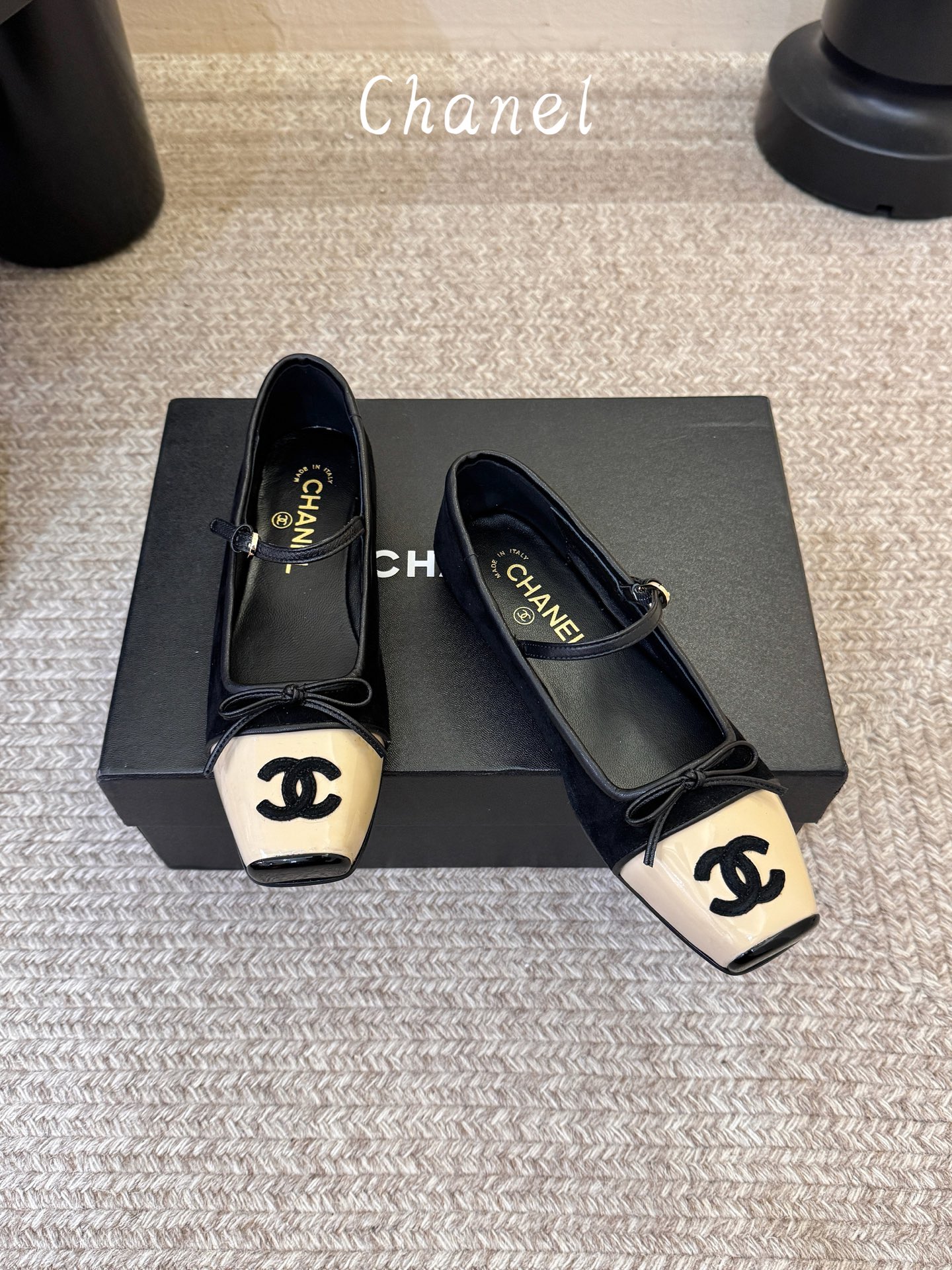 CHANEL 香奈儿新款乐福鞋白色小羊皮 搭配黑色线条 质感满满 方头设计 超舒适 💯 Size：35-39（40/41