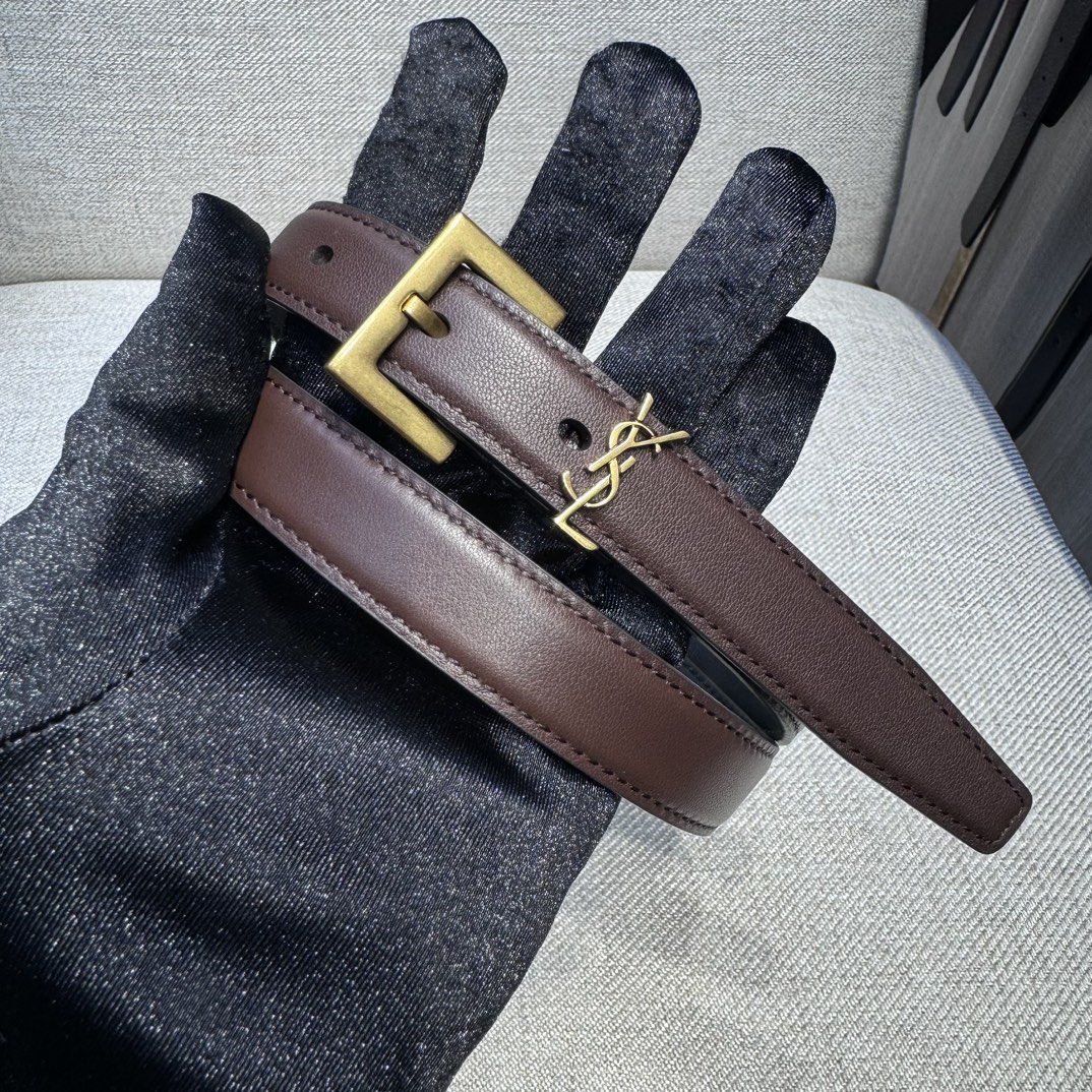 圣罗兰新款红檀色