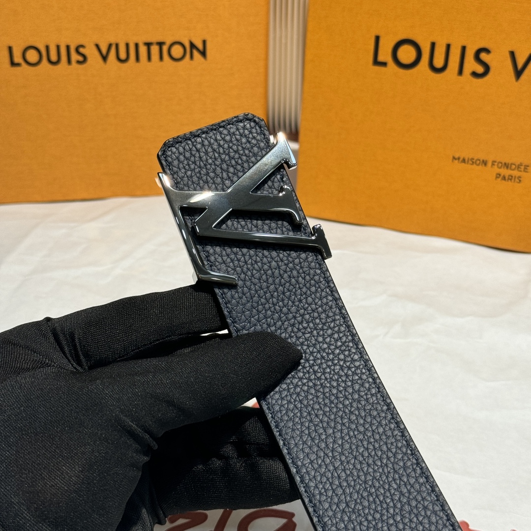 Louis Vuitton 代购级 LV 奢华款现代Taurillon皮革