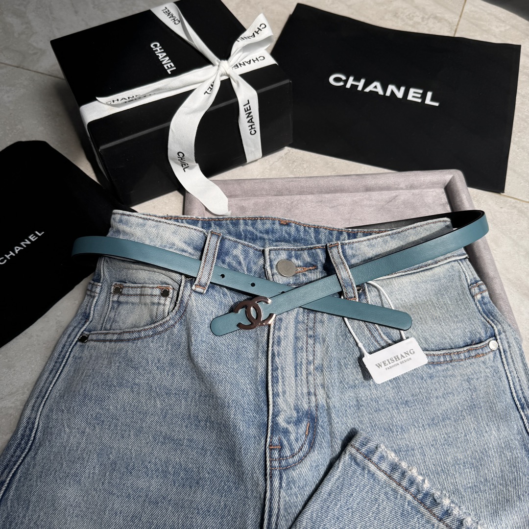 Chanel 代购级 香奈儿腰带 双面头层进口牛皮 ，铜五扣 开模定制