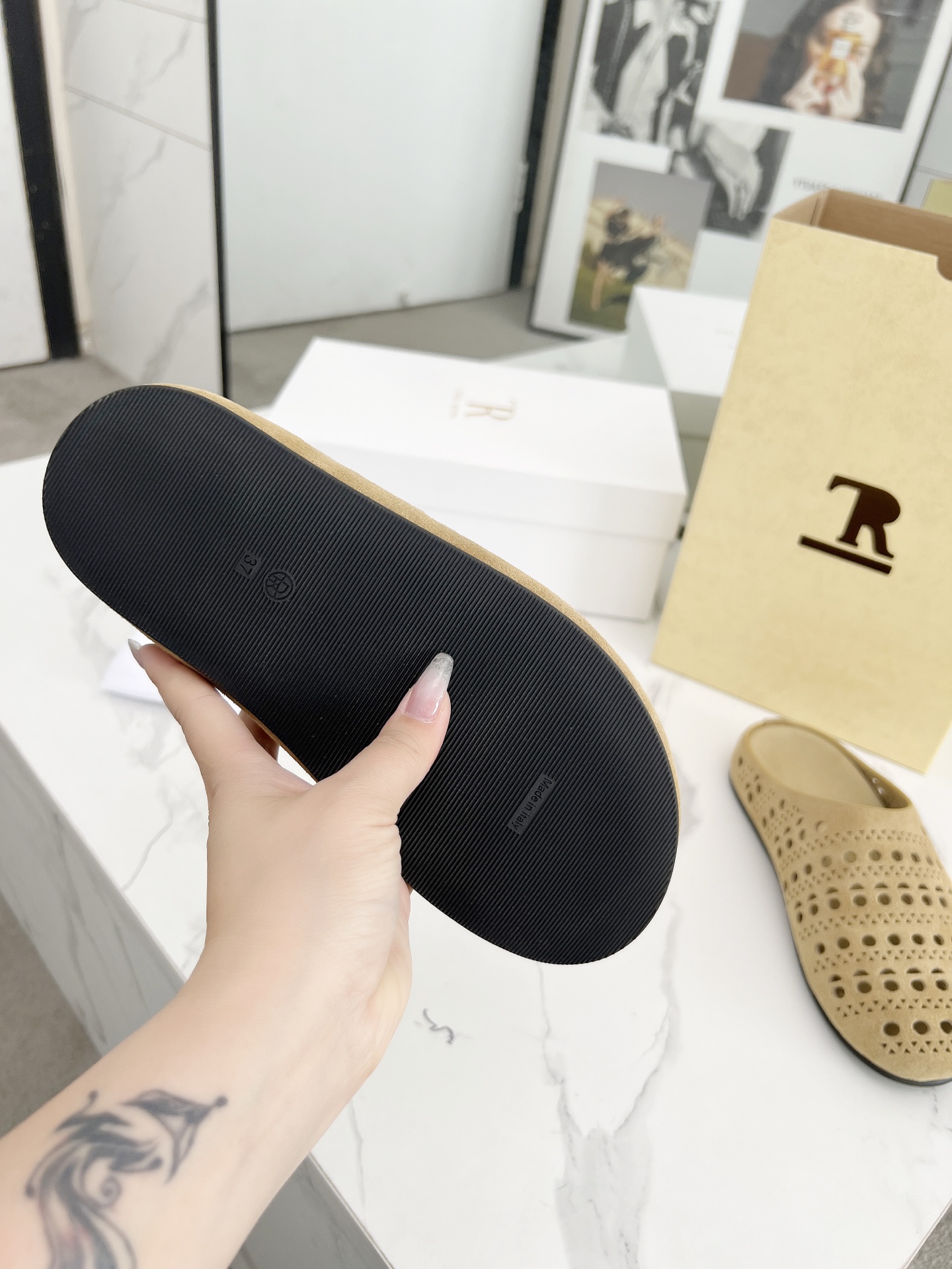 The Row 25' Mules Thick Bottom Round Toe Suede Leather Slippers 10 i1742719477708 9679 0 7