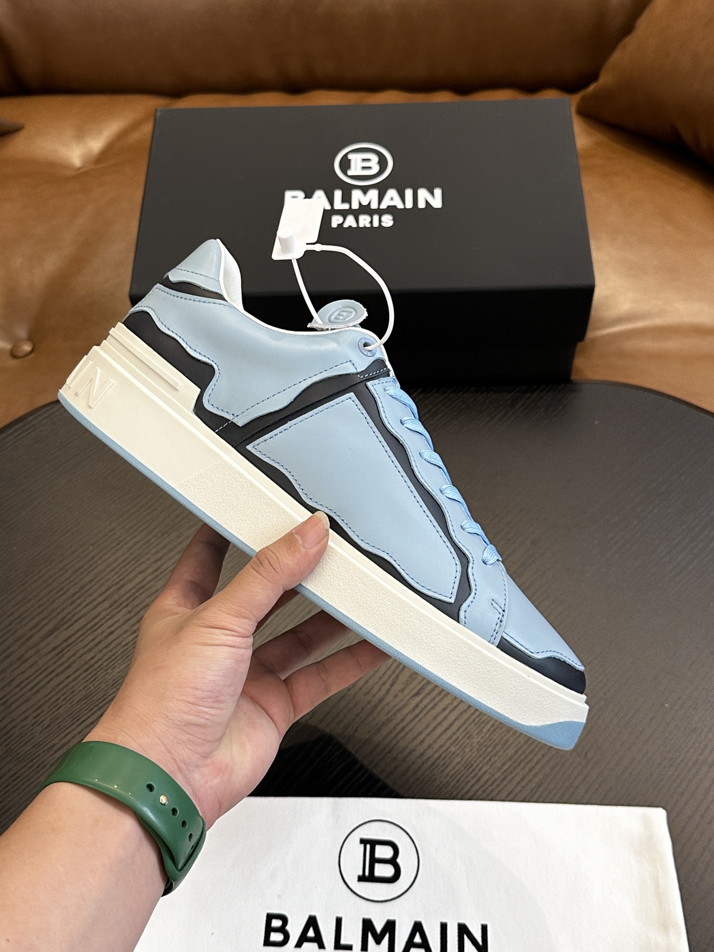 NO:222813,Brand BALMAIN Color Original Color Number 39-44 Customized 38.45.46.47 Price Material Balmain 2025 Men's Casual Shoes Original single-quality luxury material upper is imported soft cowhide comfortable breathable cowhide inner cowhide footbed. Handmade to create only for comfortable wearing experience original film outsole, Balmain, balmain, balmain, cowhide19860909品牌BALMAIN 颜色 原版配色 码数39-44定做38.45.46.47 价格 材质巴尔曼2025男士 休闲鞋 原单品质奢华选材鞋面采用进口柔软牛皮舒适透气牛皮内里牛皮垫脚 手工打造只为舒适的穿着体验原版开膜大底,巴尔曼,balmain,balmain,cowhide,Men's shoes