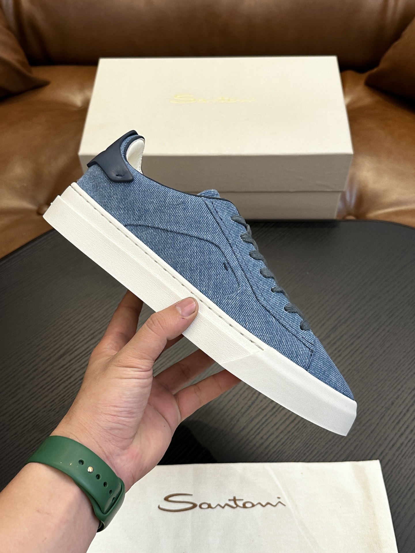 NO:222197,Brand Santoni original color matching Size 39-44 Custom made 38.45.46 Price Material Santoni Italian men's handmade calfskin casual shoes Pure handmade shoe brand, each pair of shoes is simple and classic, using 