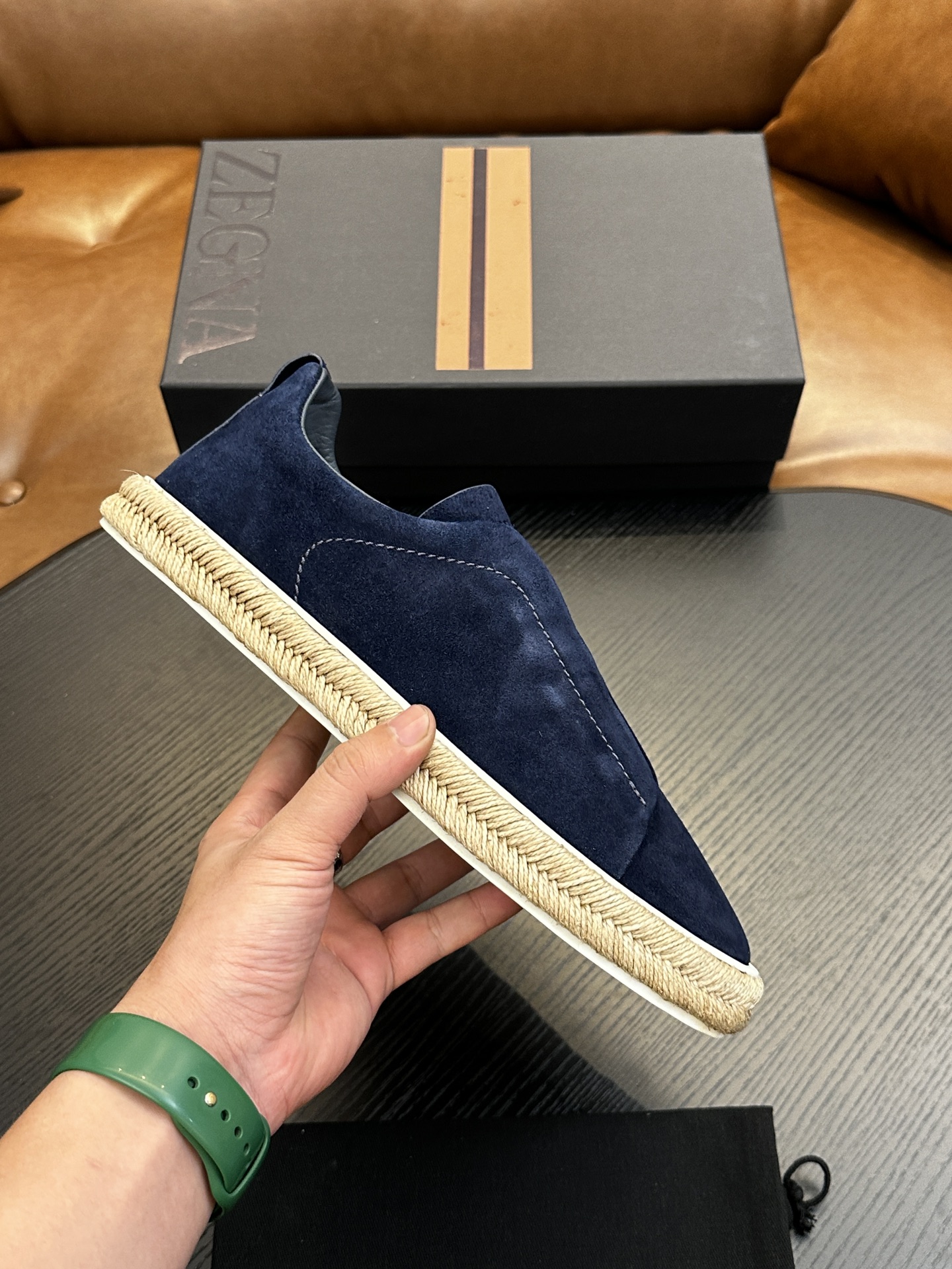 NO:338857,Brand Zegna color original color matching 39-44 customized 38.45. Price Material Zegna new model Men's casual upper uses imported original cowhide cowhide inner cowhide foot pad original single quality leather texture extremely strong comfortable and breathable + original Zegna open mold custom sole market highest quality, Zegna casual shoes, zegna, cowhide19860909品牌Zegna 颜色原版配色 码数39-44定做38.45. 价格 材质杰尼亚新款 男士 休闲鞋面采用进口原版牛皮牛皮内里 牛皮垫脚原单品质皮质感极强舒适透气+原版Zegna开模定制大底市场最高品质,杰尼亚 休闲鞋,zegna,cowhide,Men's shoes