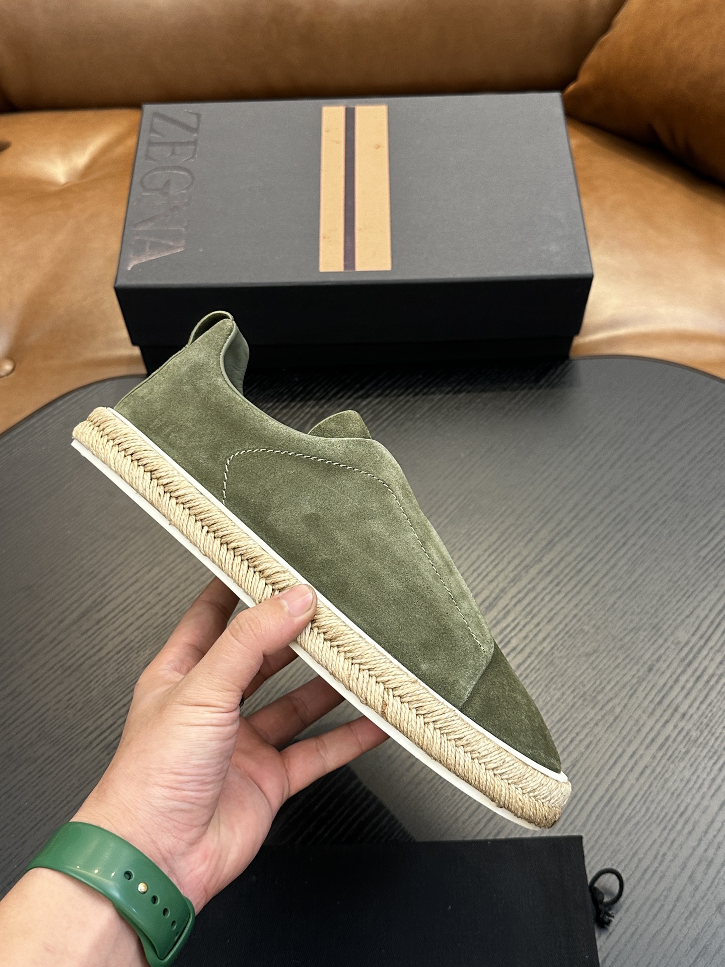 NO:620386,Brand Zegna color original color matching code number 39-44 custom-made 38.45. Price Material Zegna new men's casual shoes are made of imported original cowhide leather lining cowhide foot pads original single quality leather texture is very comfortable and breathable + original Zegna mold customization outsole The highest quality in the market, Zegna casual shoes, zegna, cowhide19860909品牌Zegna 颜色原版配色 码数39-44定做38.45. 价格 材质杰尼亚新款 男士 休闲鞋面采用进口原版牛皮牛皮内里 牛皮垫脚原单品质皮质感极强舒适透气+原版Zegna开模定制大底市场最高品质,杰尼亚 休闲鞋,zegna,cowhide,Men's shoes