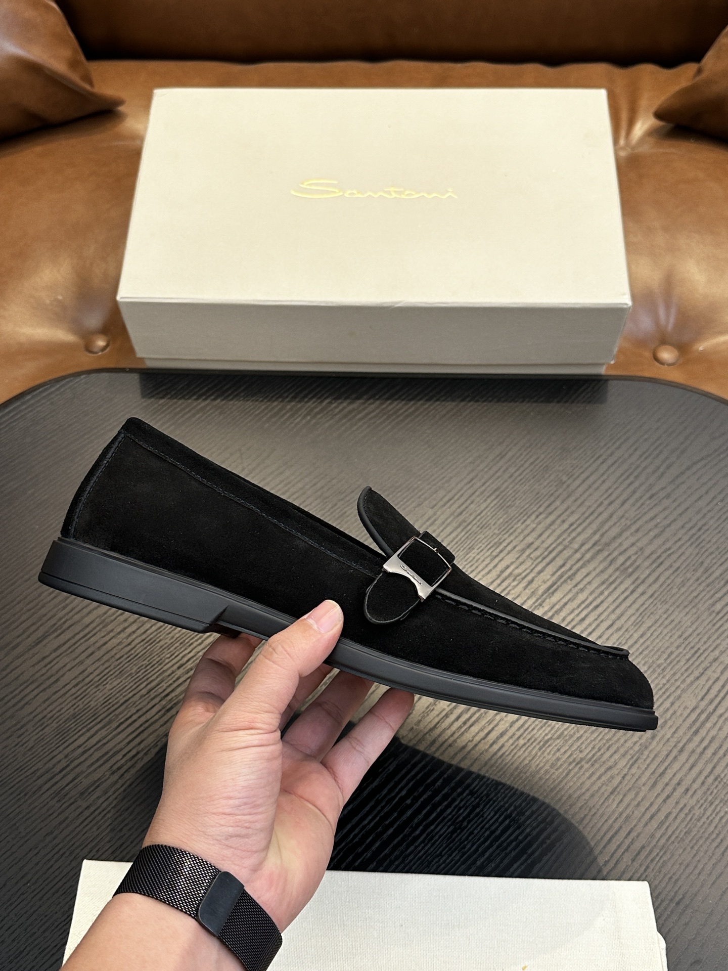 NO:223374,Santoni (Santoni) Italian men's casual shoes shipped!  Each pair of shoes from this Italian pure handmade shoe brand is simple and classic, and it is very comfortable and versatile on the feet!  This upper is made of imported canvas and has a high-end and comfortable cowhide inner lining!  The outsole is made of original rubber backsheet combination, with cowhide inner lining!  Brand-specific mold opening foot bed, exclusive private mold controllable! Original box packaging, equipped with shoe storage bag!  39 40 41 42 43 44 (38 45 46 customized), Santooni casual shoes, cowhide19860909Santoni(圣东尼）意大利男士休闲板鞋出货！这个意大利纯手工鞋履品牌的每一双鞋设计简洁经典,上脚非常舒适百搭！ 此款鞋面面料采用进囗帆布,高档舒适牛皮内里！大底采用原版橡胶底片组合成型,牛皮内里！品牌专用开模脚床,独家私模可控!原盒包装,配鞋履收纳袋！39 40 41 42 43 44（38 45 46定做）,圣东尼 休闲鞋,cowhide,Men's shoes