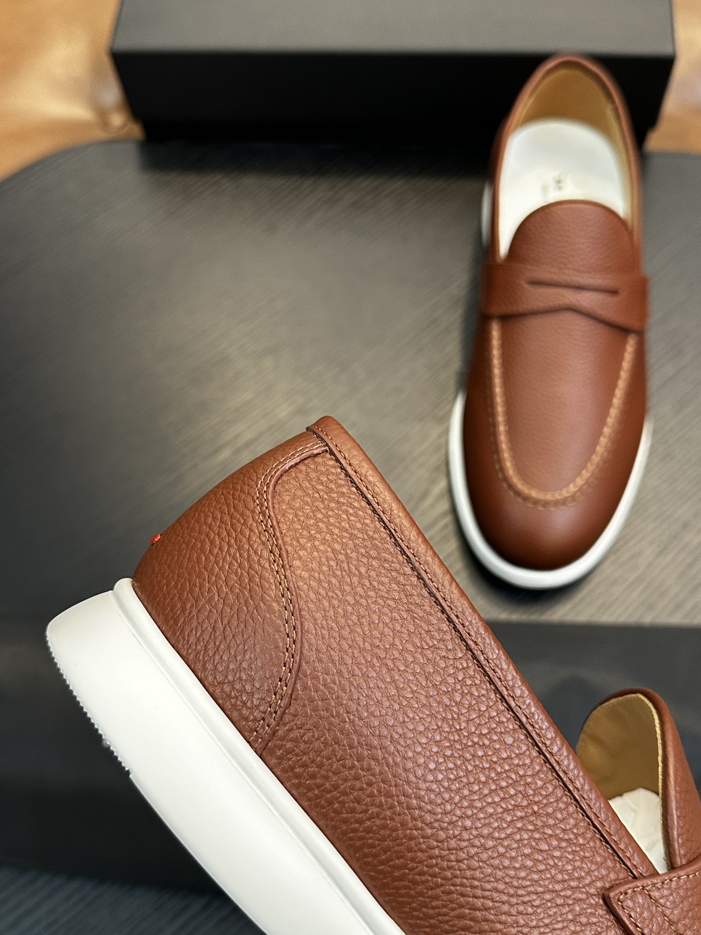 Kiton Men's Leather Loafers - Comfortable, Breathable, Original Design 8 i1743358909 1779 5