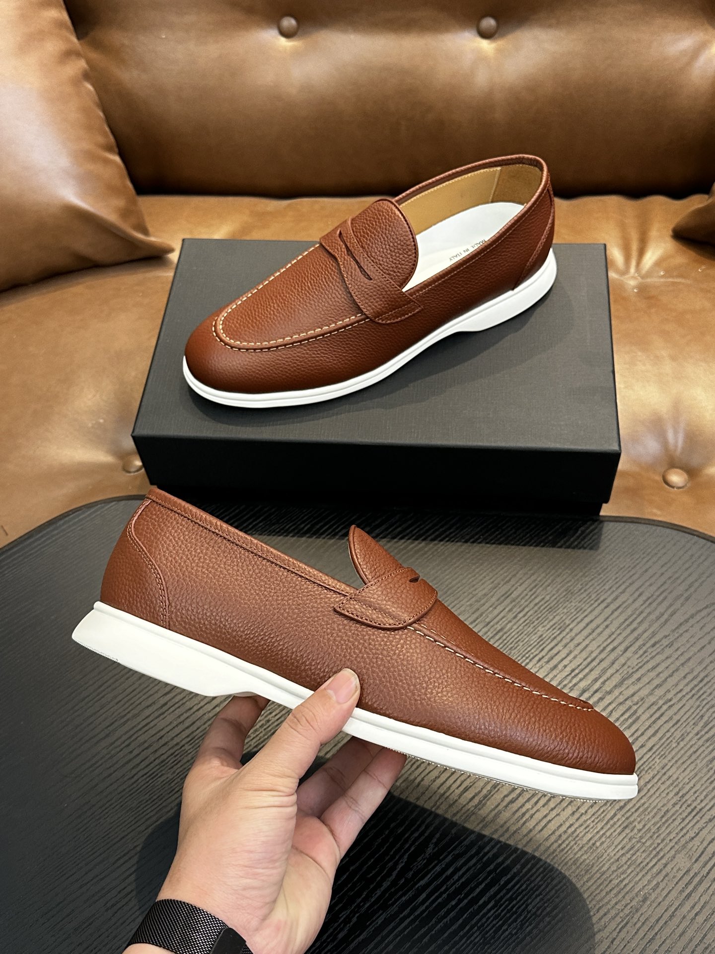 Kiton Men's Leather Loafers - Comfortable, Breathable, Original Design 6 i1743358909 5725 4
