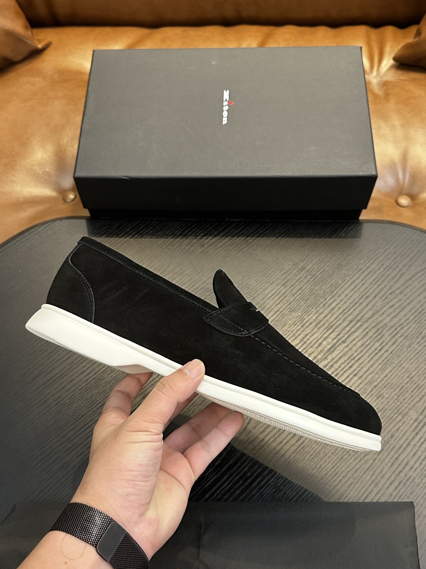 NO:223347,Kiton high-end luxury products, men's calf leather fabric sneakers, upper is made of calf leather, made of integrated molding, comfortable and breathable, the tongue Kiton micro-label, original outsole 1:1, providing a comfortable foot feeling!  Size39-44 (38 45 46 47 customized), Kiton casual shoes, sneakers, cowhide19860909Kiton高端奢品,男士小牛皮面料运动鞋,鞋面由小牛皮制成,一体成型工艺制作,舒适透气,鞋舌Kiton微标,原版大底1:1,提供舒适脚感！ Size39-44（38 45 46 47定做）,Kiton 休闲鞋,sneakers,cowhide,Men's shoes