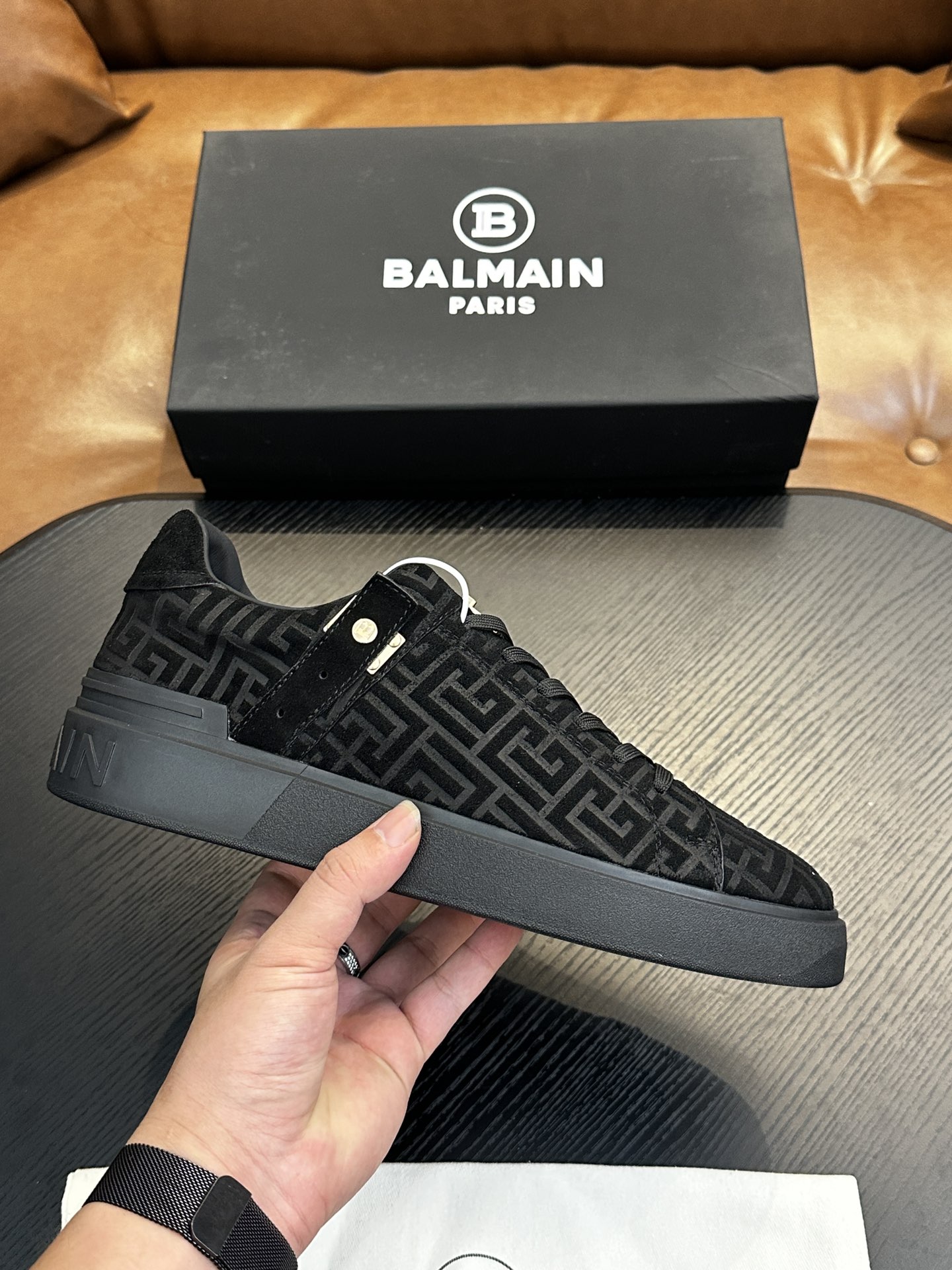 NO:349477,BALMAIN B-Skate sneakers B-Skate multi-material spliced ​​contrasting sneakers, upper is decorated with black laces, leather spliced ​​tongue embellished with Balmain logo, TPU sole is decorated with the same color Balmain logo. Size 39-44, 38, 45, 46, 47 can be determined, balmain, balmain, sneakers19860909BALMAIN巴尔曼B-Skate运动鞋 B-Skate 多材质拼接撞色运动鞋 ,鞋面饰有黑色鞋带,皮革拼接鞋舌点缀 Balmain 徽标, TPU 鞋底饰有同色系 Balmain 徽标. 码数39-44,38、45、46、47可定,,balmain,balmain,sneakers,Men's shoes