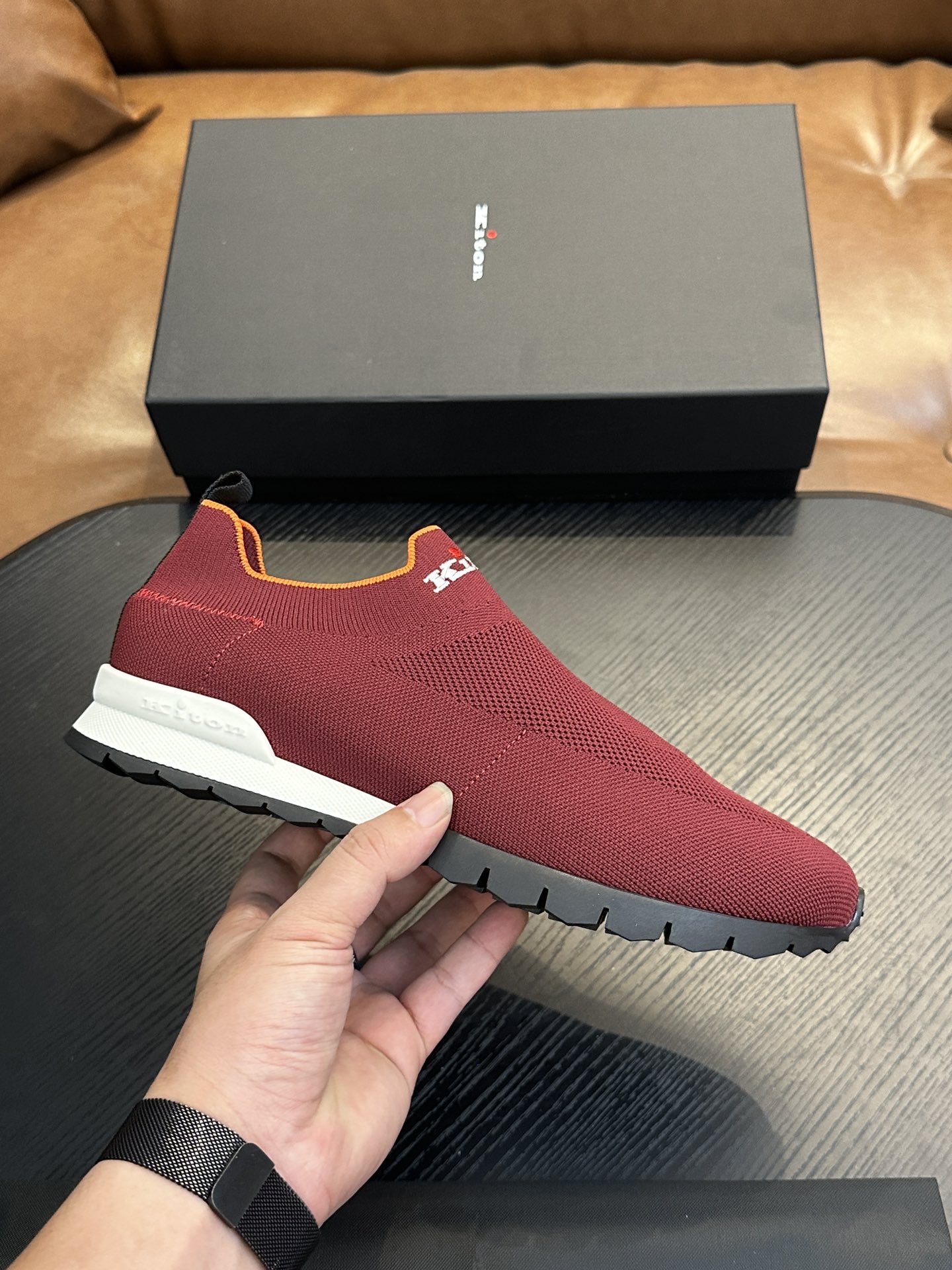 NO:338901,Kiton high-end luxury products, men's knitted fabric sneakers, the upper is made of knitted fabric, made of integrated molding, comfortable and breathable, the shoe tongue embroidered Kiton micro-label, original outsole 1:1, providing a comfortable foot feeling!  Size39-44 (38 45 46 47 customized), Kiton casual shoes, sneakers19860909Kiton高端奢品,男士针织面料运动鞋,鞋面由针织面料制成,一体成型工艺制作,舒适透气,鞋舌刺绣Kiton微标,原版大底1:1,提供舒适脚感！ Size39-44（38 45 46 47定做）,Kiton 休闲鞋,sneakers,Men's shoes