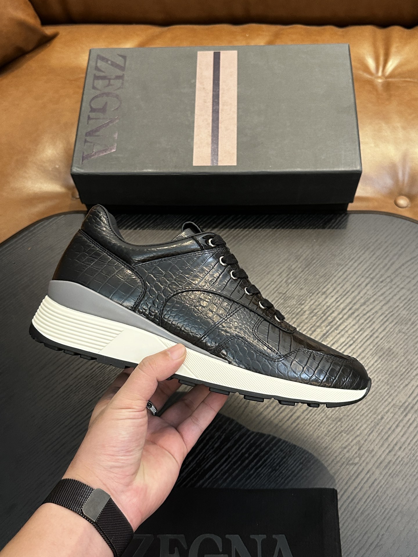 NO:341362,ZEGNA Men's Shoes Men's Sneakers!  Luxury casual shoes, the latest catwalk style is synchronized on the official website!  PRODUCT INFORMATIONMONTE (MN·TE) means 