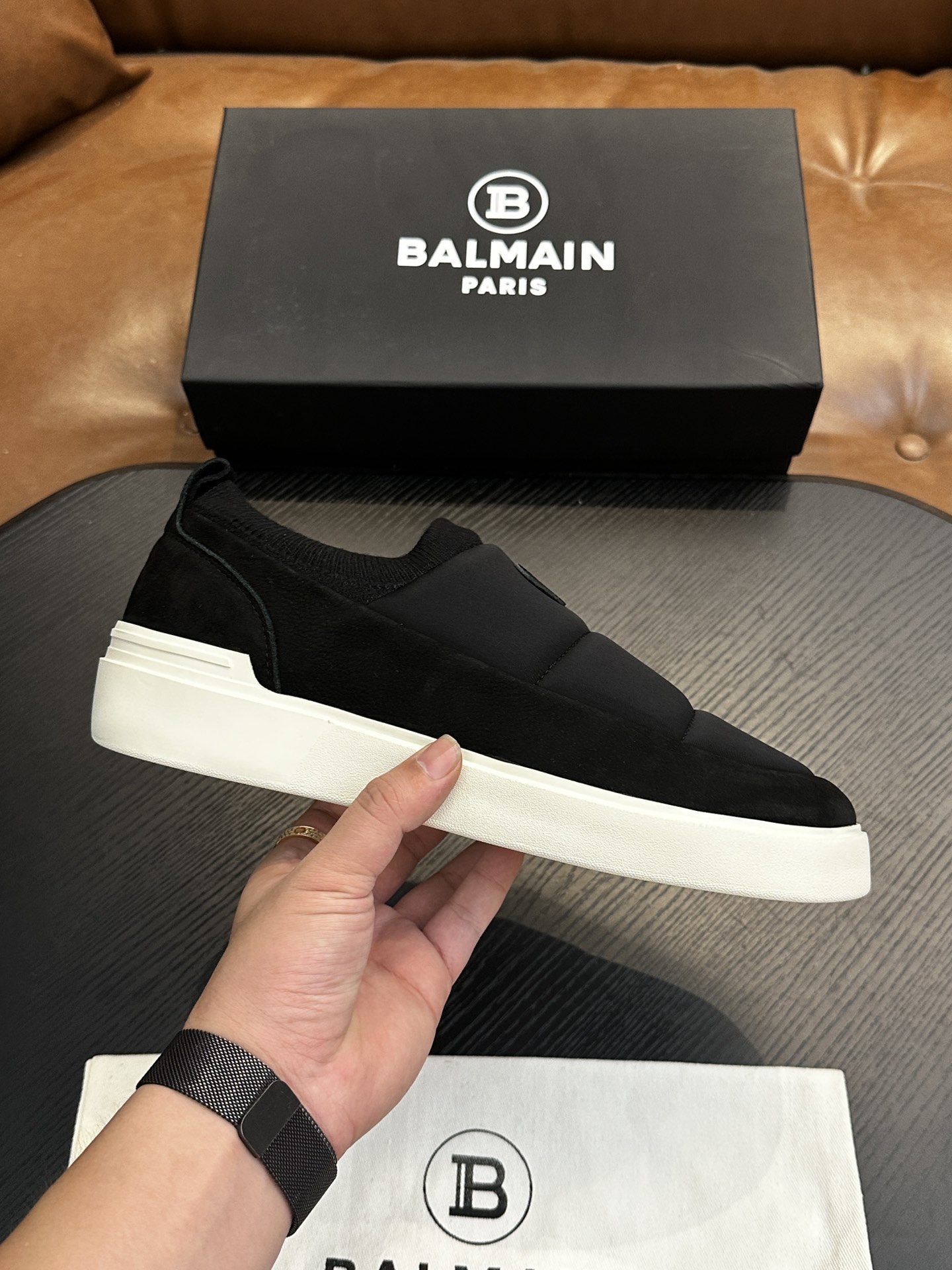 NO:574896,BALMAIN Balmain B-Skate sneakers B-Skate multi-material stitching contrasting color sneakers, the upper is decorated with black laces, the leather stitching tongue is decorated with the Balmain logo, and the TPU sole is decorated with the same color Balmain logo. Sizes 39-44, 38, 45, 46, 47 can be customized,,balmain,balmain,sneakers19860909BALMAIN巴尔曼B-Skate运动鞋 B-Skate 多材质拼接撞色运动鞋 ,鞋面饰有黑色鞋带,皮革拼接鞋舌点缀 Balmain 徽标, TPU 鞋底饰有同色系 Balmain 徽标. 码数39-44,38、45、46、47可定,,balmain,balmain,sneakers,Men's shoes