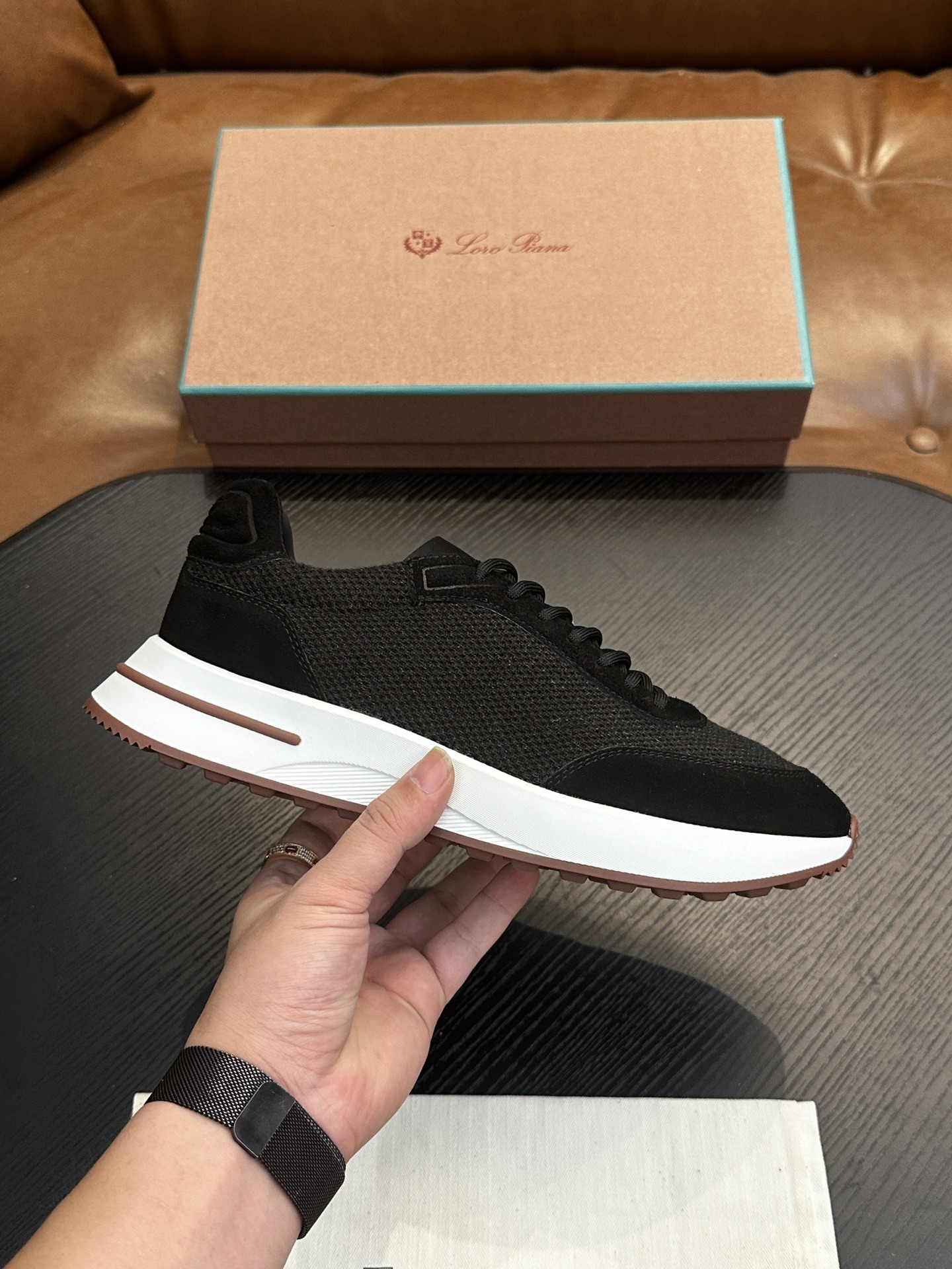 NO:574890,LP new color matching Loro Piana official website knitted sneakers of the same style | Made of Wish wool blended fabrics | The upper is made of unique knitted fabrics  Size39-44 (customized at 38.45.46),,loro piana,loro piana,sneakers,cowhide19860909LP新配色 Loro Piana(诺悠翩雅)官网同款针织运动鞋｜采用 Wish 羊毛混纺面料制作｜鞋面采用独特针织面料制作工艺｜全方位一比一复原专柜工艺流程｜中底部全牛皮拉绑工艺流程｜加装原版开模轻盈TPU组合吸模工艺大底｜绝非市面普通笨重一体橡胶底 Size39-44（38.45.46定做）,,loro piana,loro piana,sneakers,cowhide,Men's shoes