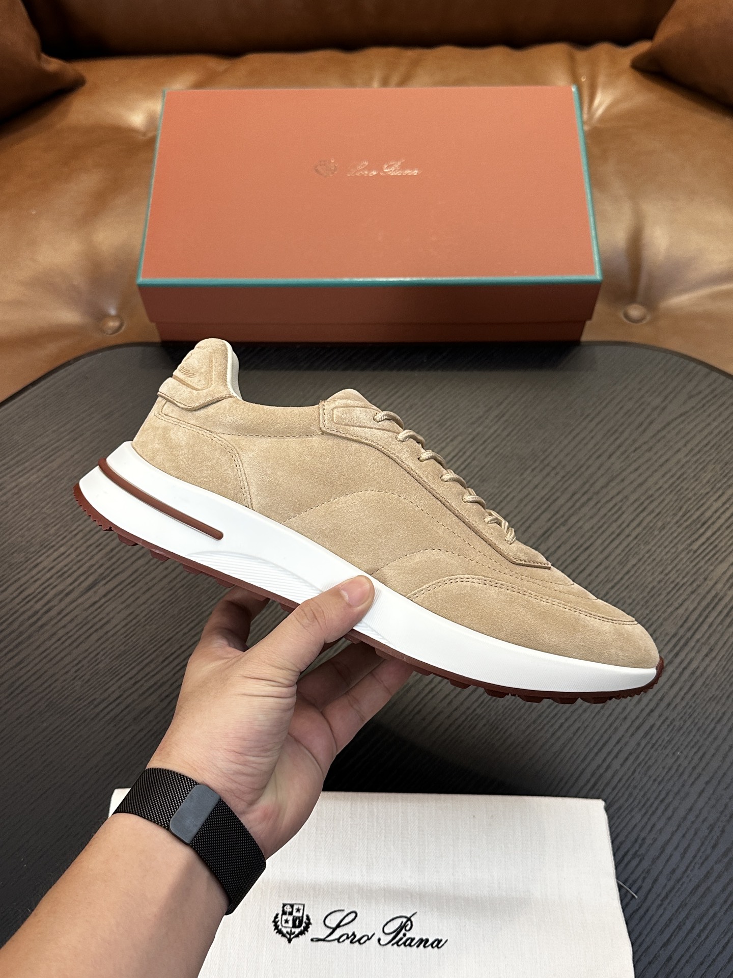 Loro Piana(诺悠翩雅)官网同款运动鞋｜一比一原版开模↔采用鞋面采用独特高丝光牛料制作工艺↔牛皮内里｜全方位一比
