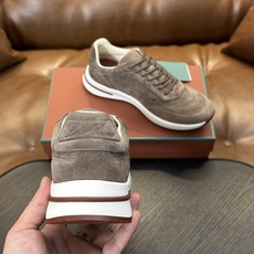Loro Piana(诺悠翩雅)官网同款运动鞋|一比一原版开模↔采用鞋面采用独特高丝光牛料制作工艺↔牛皮内里|全方位一比 Loro Piana(诺悠翩雅)官网同款运动鞋|一比一原版开模↔采用鞋面采用独特高丝光牛料制作工艺↔牛皮内里|全方位一比