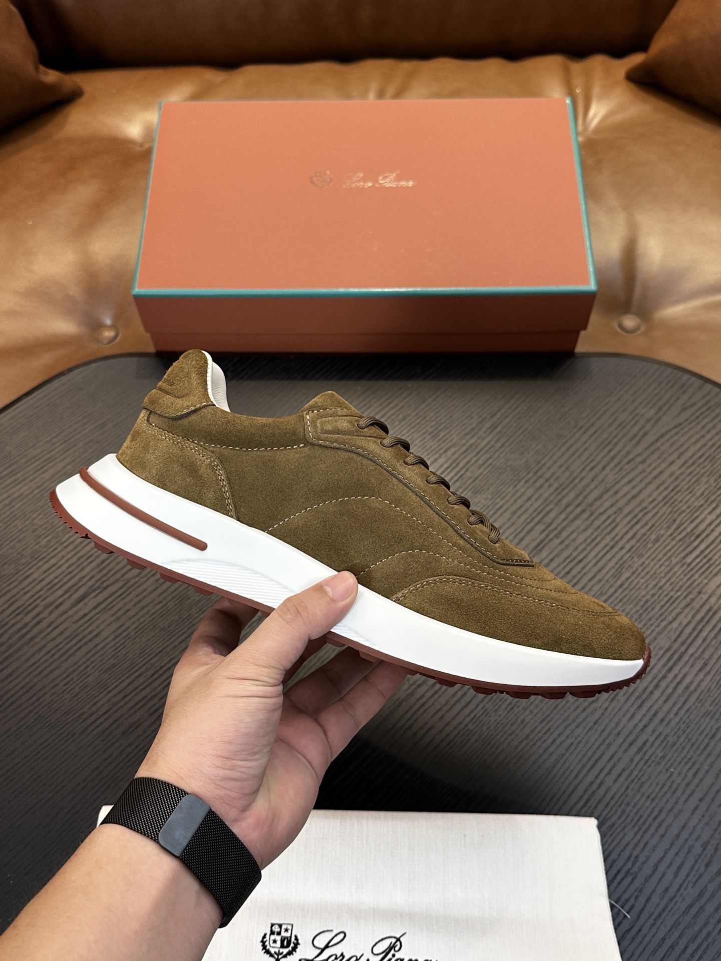 Loro Piana(诺悠翩雅)官网同款运动鞋｜一比一原版开模↔采用鞋面采用独特高丝光牛料制作工艺↔牛皮内里｜全方位一比