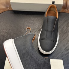 🌾Santoni(圣东尼)意大利男士手工小牛皮鞋出货!这个意大利纯手工鞋履品牌的每一双鞋设计简洁经典,上脚非常舒适百搭! 🌾Santoni(圣东尼)意大利男士手工小牛皮鞋出货!这个意大利纯手工鞋履品牌的每一双鞋设计简洁经典,上脚非常舒适百搭!