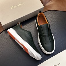 🌾Santoni(圣东尼)意大利男士手工小牛皮鞋出货!这个意大利纯手工鞋履品牌的每一双鞋设计简洁经典,上脚非常舒适百搭! 🌾Santoni(圣东尼)意大利男士手工小牛皮鞋出货!这个意大利纯手工鞋履品牌的每一双鞋设计简洁经典,上脚非常舒适百搭!