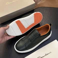 🌾Santoni(圣东尼)意大利男士手工小牛皮鞋出货!这个意大利纯手工鞋履品牌的每一双鞋设计简洁经典,上脚非常舒适百搭! 🌾Santoni(圣东尼)意大利男士手工小牛皮鞋出货!这个意大利纯手工鞋履品牌的每一双鞋设计简洁经典,上脚非常舒适百搭!
