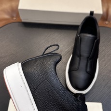 🌾Santoni(圣东尼)意大利男士手工小牛皮鞋出货!这个意大利纯手工鞋履品牌的每一双鞋设计简洁经典,上脚非常舒适百搭! 🌾Santoni(圣东尼)意大利男士手工小牛皮鞋出货!这个意大利纯手工鞋履品牌的每一双鞋设计简洁经典,上脚非常舒适百搭!