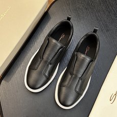 🌾Santoni(圣东尼)意大利男士手工小牛皮鞋出货!这个意大利纯手工鞋履品牌的每一双鞋设计简洁经典,上脚非常舒适百搭! 🌾Santoni(圣东尼)意大利男士手工小牛皮鞋出货!这个意大利纯手工鞋履品牌的每一双鞋设计简洁经典,上脚非常舒适百搭!