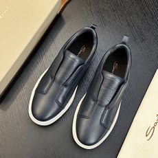 🌾Santoni(圣东尼)意大利男士手工小牛皮鞋出货!这个意大利纯手工鞋履品牌的每一双鞋设计简洁经典,上脚非常舒适百搭! 🌾Santoni(圣东尼)意大利男士手工小牛皮鞋出货!这个意大利纯手工鞋履品牌的每一双鞋设计简洁经典,上脚非常舒适百搭!
