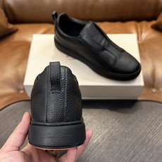 🌾Santoni(圣东尼)意大利男士手工小牛皮鞋出货!这个意大利纯手工鞋履品牌的每一双鞋设计简洁经典,上脚非常舒适百搭! 🌾Santoni(圣东尼)意大利男士手工小牛皮鞋出货!这个意大利纯手工鞋履品牌的每一双鞋设计简洁经典,上脚非常舒适百搭!