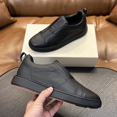 🌾Santoni(圣东尼)意大利男士手工小牛皮鞋出货!这个意大利纯手工鞋履品牌的每一双鞋设计简洁经典,上脚非常舒适百搭! 🌾Santoni(圣东尼)意大利男士手工小牛皮鞋出货!这个意大利纯手工鞋履品牌的每一双鞋设计简洁经典,上脚非常舒适百搭!