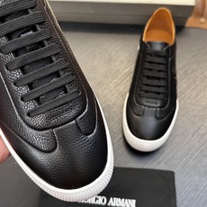 【新款】GIORGIOARMANI(乔治阿玛尼主线)绒面革撞色后跟运动鞋 此款GIORGIOARMANI休闲鞋打造舒适轻 【新款】GIORGIOARMANI(乔治阿玛尼主线)绒面革撞色后跟运动鞋 此款GIORGIOARMANI休闲鞋打造舒适轻