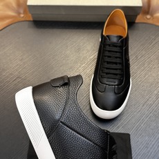 【新款】GIORGIOARMANI(乔治阿玛尼主线)绒面革撞色后跟运动鞋 此款GIORGIOARMANI休闲鞋打造舒适轻 【新款】GIORGIOARMANI(乔治阿玛尼主线)绒面革撞色后跟运动鞋 此款GIORGIOARMANI休闲鞋打造舒适轻