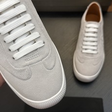 【新款】GIORGIOARMANI(乔治阿玛尼主线)绒面革撞色后跟运动鞋 此款GIORGIOARMANI休闲鞋打造舒适轻 【新款】GIORGIOARMANI(乔治阿玛尼主线)绒面革撞色后跟运动鞋 此款GIORGIOARMANI休闲鞋打造舒适轻