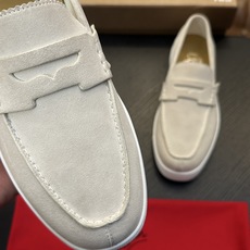 (定做不退换)Christian Louboutin(红底鞋)意大利男士休闲板鞋出货!这个意大利纯手工鞋履品牌的每一双鞋 (定做不退换)Christian Louboutin(红底鞋)意大利男士休闲板鞋出货!这个意大利纯手工鞋履品牌的每一双鞋