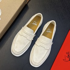 (定做不退换)Christian Louboutin(红底鞋)意大利男士休闲板鞋出货!这个意大利纯手工鞋履品牌的每一双鞋 (定做不退换)Christian Louboutin(红底鞋)意大利男士休闲板鞋出货!这个意大利纯手工鞋履品牌的每一双鞋