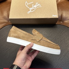 (定做不退换)Christian Louboutin(红底鞋)意大利男士休闲板鞋出货!这个意大利纯手工鞋履品牌的每一双鞋 (定做不退换)Christian Louboutin(红底鞋)意大利男士休闲板鞋出货!这个意大利纯手工鞋履品牌的每一双鞋