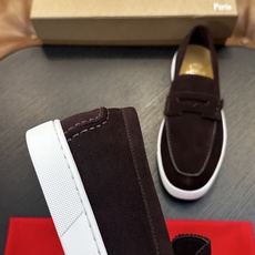 (定做不退换)Christian Louboutin(红底鞋)意大利男士休闲板鞋出货!这个意大利纯手工鞋履品牌的每一双鞋 (定做不退换)Christian Louboutin(红底鞋)意大利男士休闲板鞋出货!这个意大利纯手工鞋履品牌的每一双鞋