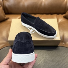 (定做不退换)Christian Louboutin(红底鞋)意大利男士休闲板鞋出货!这个意大利纯手工鞋履品牌的每一双鞋 (定做不退换)Christian Louboutin(红底鞋)意大利男士休闲板鞋出货!这个意大利纯手工鞋履品牌的每一双鞋