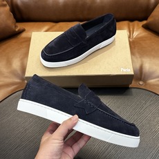 (定做不退换)Christian Louboutin(红底鞋)意大利男士休闲板鞋出货!这个意大利纯手工鞋履品牌的每一双鞋 (定做不退换)Christian Louboutin(红底鞋)意大利男士休闲板鞋出货!这个意大利纯手工鞋履品牌的每一双鞋