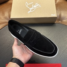 (定做不退换)Christian Louboutin(红底鞋)意大利男士休闲板鞋出货!这个意大利纯手工鞋履品牌的每一双鞋 (定做不退换)Christian Louboutin(红底鞋)意大利男士休闲板鞋出货!这个意大利纯手工鞋履品牌的每一双鞋