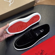 (定做不退换)Christian Louboutin(红底鞋)意大利男士休闲板鞋出货!这个意大利纯手工鞋履品牌的每一双鞋 (定做不退换)Christian Louboutin(红底鞋)意大利男士休闲板鞋出货!这个意大利纯手工鞋履品牌的每一双鞋