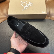 (定做不退换)Christian Louboutin(红底鞋)意大利男士休闲板鞋出货!这个意大利纯手工鞋履品牌的每一双鞋 (定做不退换)Christian Louboutin(红底鞋)意大利男士休闲板鞋出货!这个意大利纯手工鞋履品牌的每一双鞋