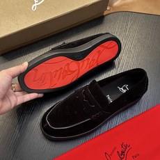 (定做不退换)Christian Louboutin(红底鞋)意大利男士休闲板鞋出货!这个意大利纯手工鞋履品牌的每一双鞋 (定做不退换)Christian Louboutin(红底鞋)意大利男士休闲板鞋出货!这个意大利纯手工鞋履品牌的每一双鞋