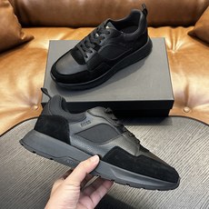 新款boss男士休闲男凉拖鞋 此款boss凉拖鞋鞋面料采用意大利进口牛皮内里和鞋垫皮也是同等级皮革 减肥脚廋都可以驾驭 新款boss男士休闲男凉拖鞋 此款boss凉拖鞋鞋面料采用意大利进口牛皮内里和鞋垫皮也是同等级皮革 减肥脚廋都可以驾驭