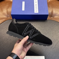 J.M.WESTON经典款慢跑鞋,男士系带休闲鞋运动鞋,隆重推出新秀。 关于J.M. Weston,1891年创立于法国 J.M.WESTON经典款慢跑鞋,男士系带休闲鞋运动鞋,隆重推出新秀。 关于J.M. Weston,1891年创立于法国
