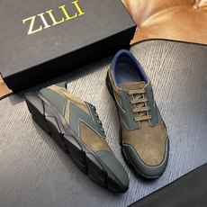 Zilli意大利男士手工小牛皮鞋出货!这个意大利纯手工鞋履品牌的每一双鞋设计简洁经典,上脚非常舒适百搭! 用“新贵”来形 Zilli意大利男士手工小牛皮鞋出货!这个意大利纯手工鞋履品牌的每一双鞋设计简洁经典,上脚非常舒适百搭! 用“新贵”来形
