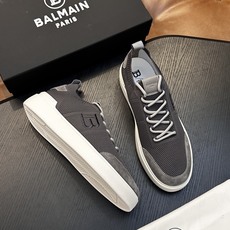 BALMAIN巴尔曼B-Skate运动鞋 B-Skate 多材质拼接撞色运动鞋 ,鞋面饰有黑色鞋带,皮革拼接鞋舌点缀 B BALMAIN巴尔曼B-Skate运动鞋 B-Skate 多材质拼接撞色运动鞋 ,鞋面饰有黑色鞋带,皮革拼接鞋舌点缀 B