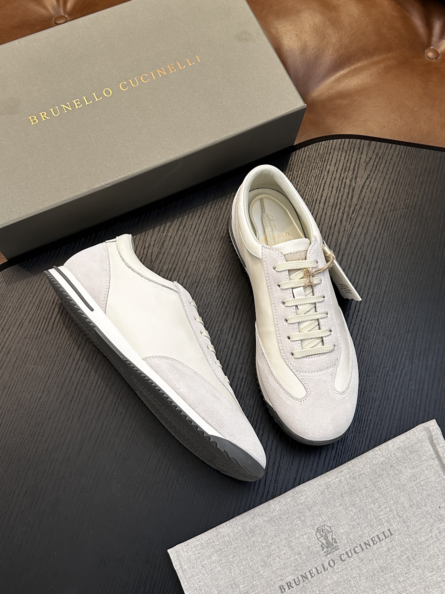 BC新款上架🆕Brunello Cucinelli 系带休闲男鞋|鞋面意大利进口细腻反毛皮|内里本白色苯染专用小牛皮|0 BC新款上架🆕Brunello Cucinelli 系带休闲男鞋|鞋面意大利进口细腻反毛皮|内里本白色苯染专用小牛皮|0