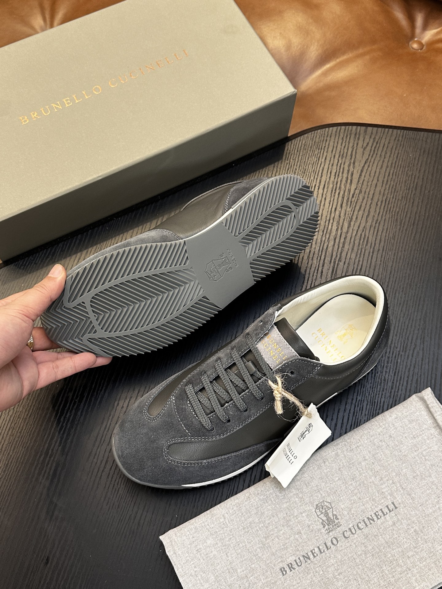 BC新款上架🆕Brunello Cucinelli 系带休闲男鞋|鞋面意大利进口细腻反毛皮|内里本白色苯染专用小牛皮|0 BC新款上架🆕Brunello Cucinelli 系带休闲男鞋|鞋面意大利进口细腻反毛皮|内里本白色苯染专用小牛皮|0