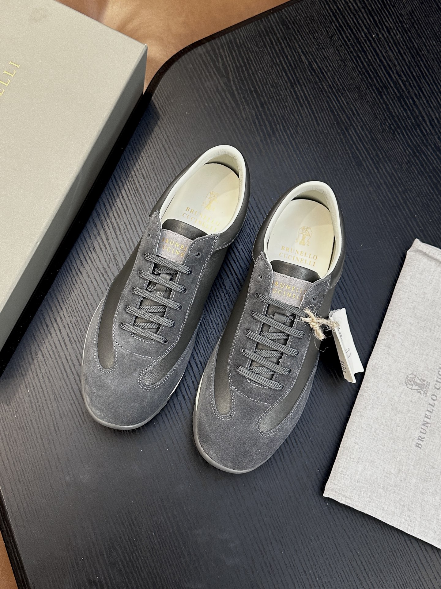 BC新款上架🆕Brunello Cucinelli 系带休闲男鞋|鞋面意大利进口细腻反毛皮|内里本白色苯染专用小牛皮|0 BC新款上架🆕Brunello Cucinelli 系带休闲男鞋|鞋面意大利进口细腻反毛皮|内里本白色苯染专用小牛皮|0